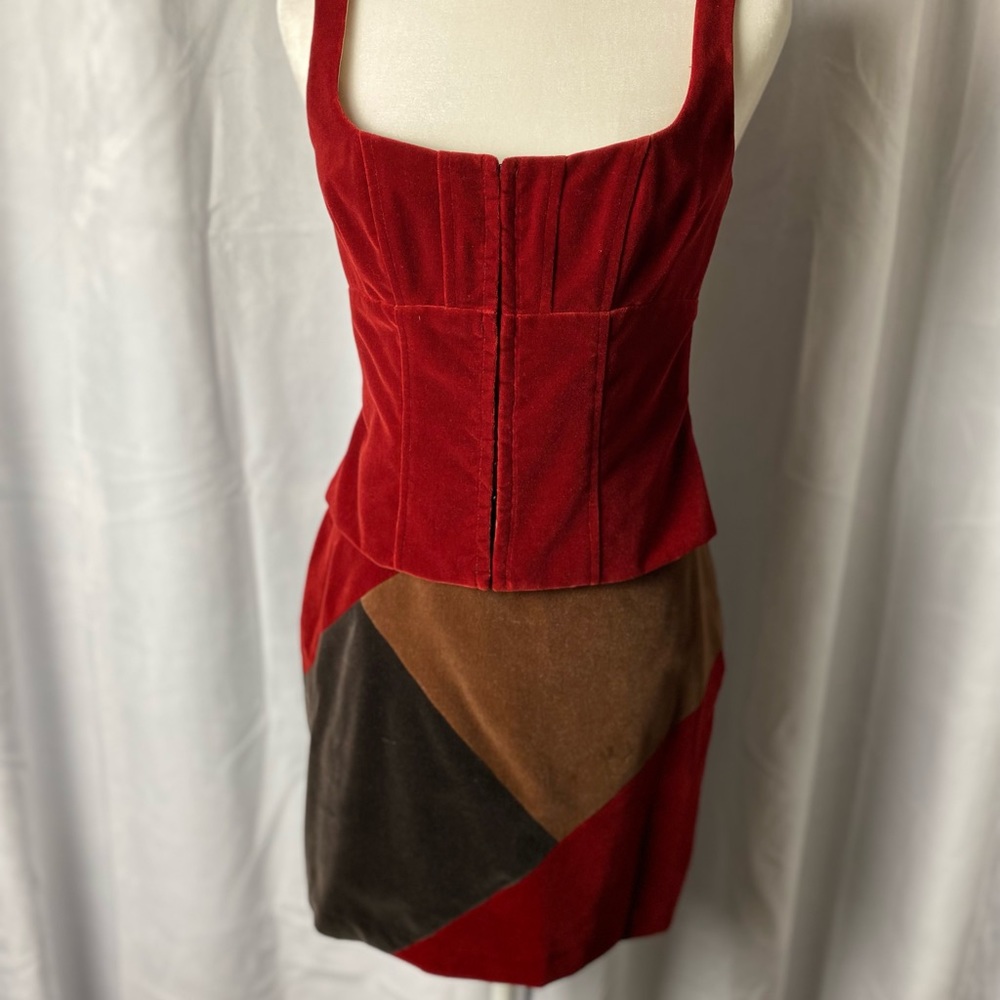 NANETTE LEPORE 2 piece velvet outfit.